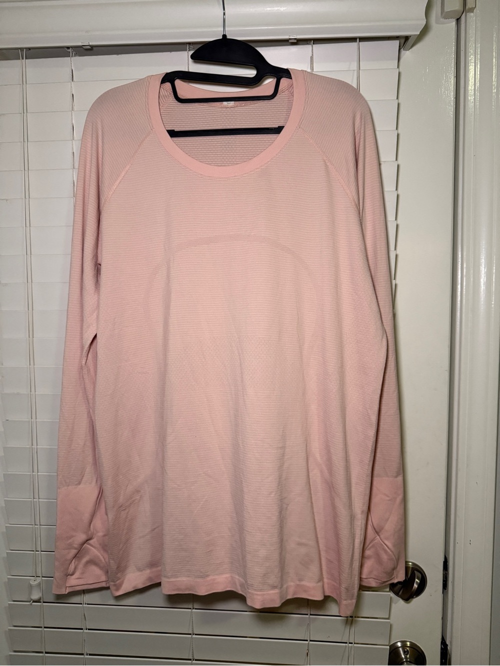 lululemon athletica Light Pink Long-Sleeve Swiftly Oversized